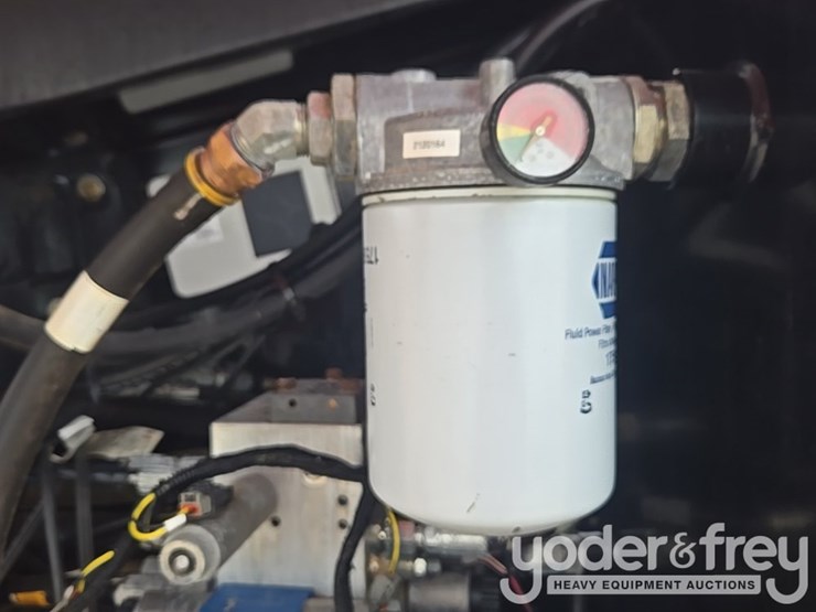 2015-jlg-600s-image-45