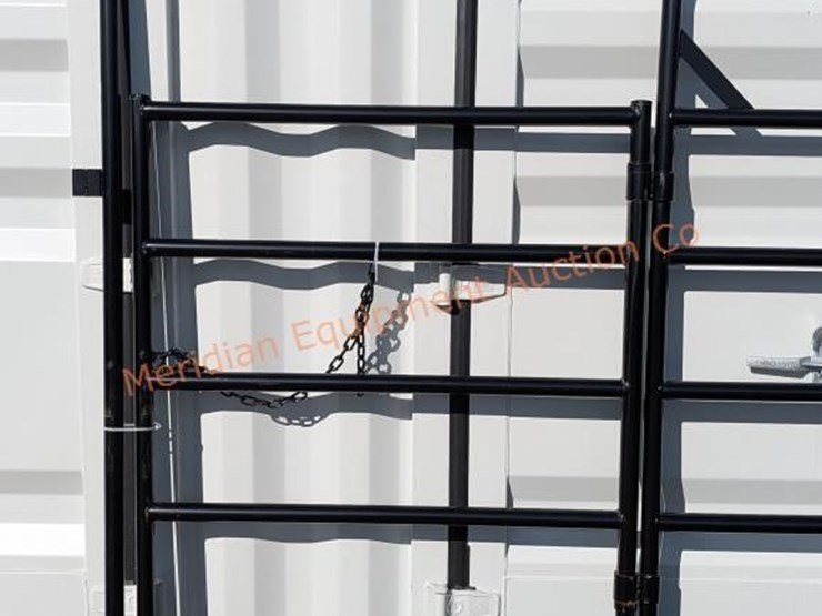 7'-x-9.5'-md-panel-w/-gate-image-2