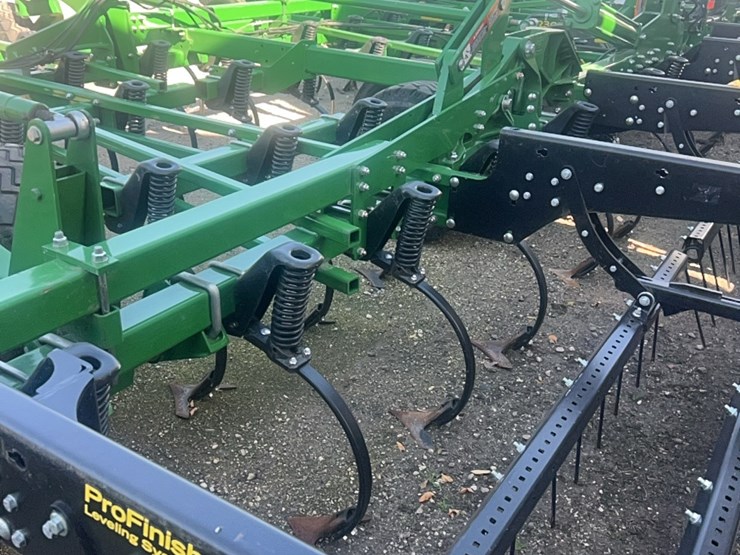 2024-john-deere-52-image-41