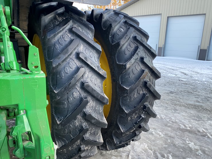 2022-john-deere-8r-280-image-35