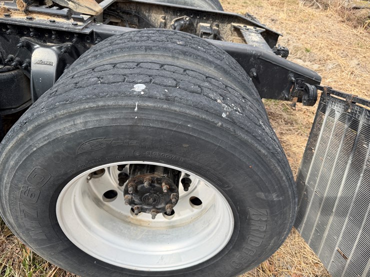 #40955-•-2016-freightliner-cascadia-t/a-daycab-truck-tractor-3akjged54gshn2294-image-6