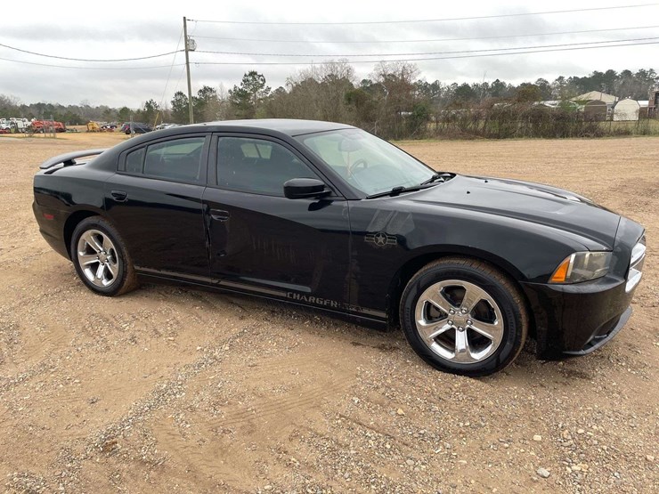 2012-dodge-charger-4-door-sedan-(217,933-miles)-image-4