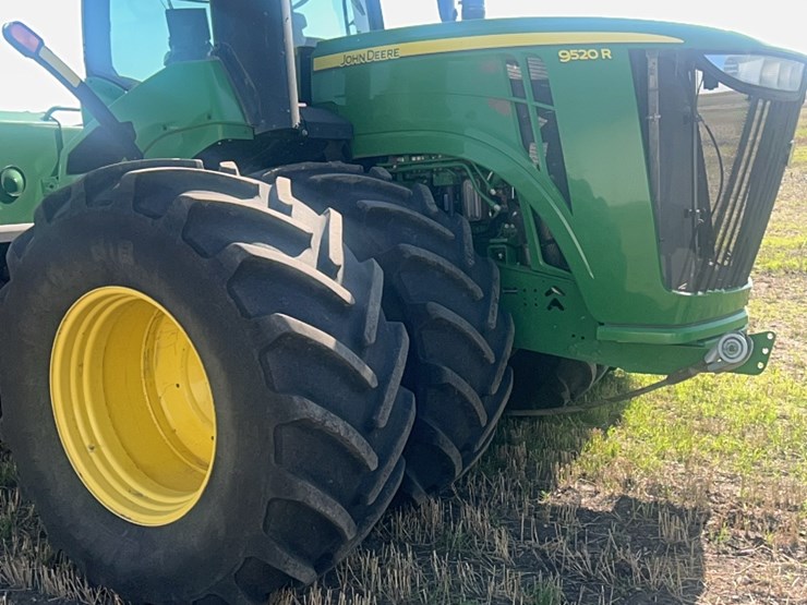 2016-john-deere-9520r-image-38