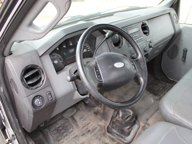 2011-ford-f650-image-11