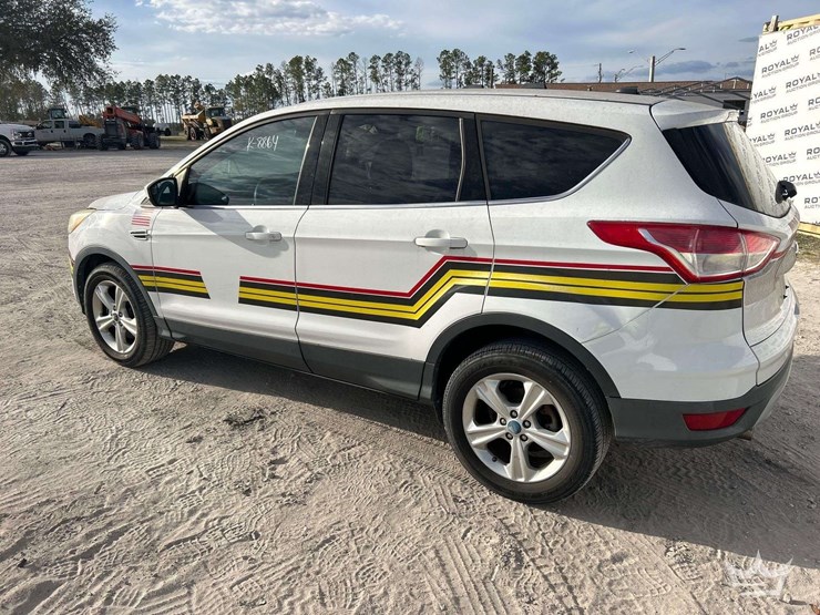 2013-ford-escape-image-4