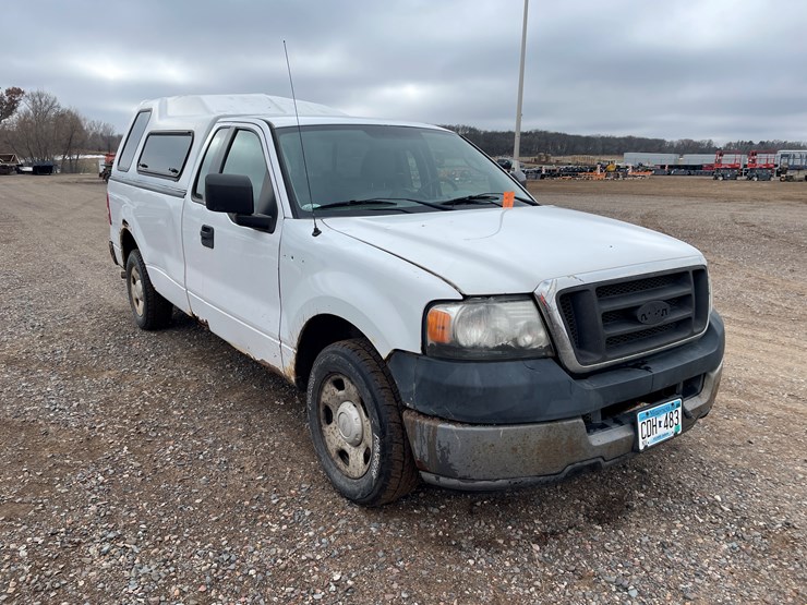 2005-ford-f150-xl-image-9
