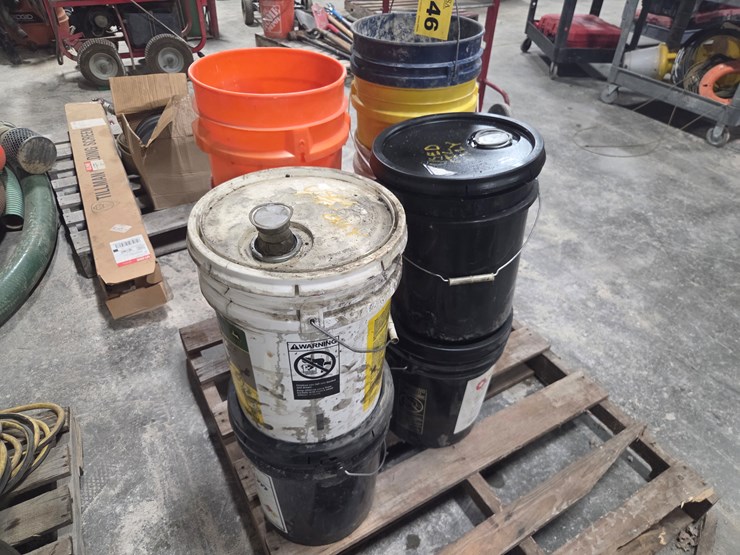 #5446-•-(13)-5-gallon-buckets-image-4