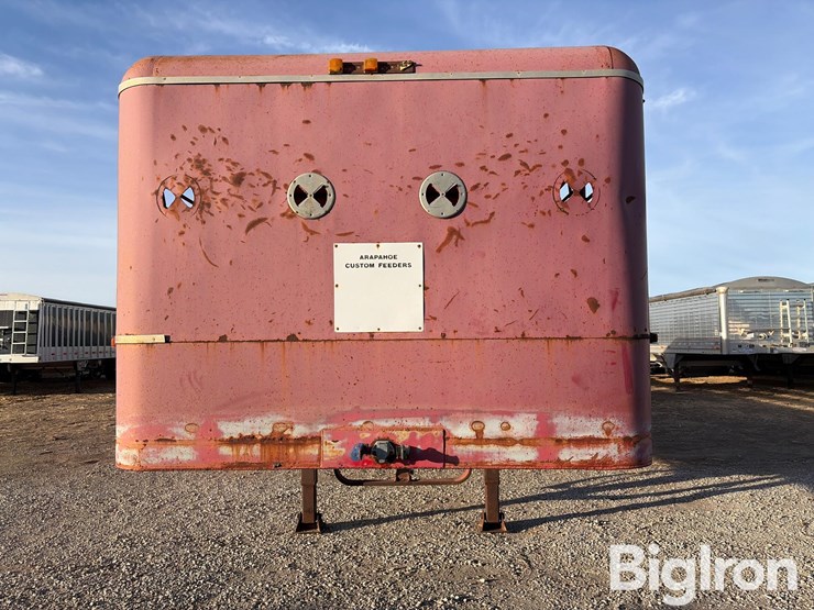 1990-gooseneck-s/a-livestock-trailer-image-3