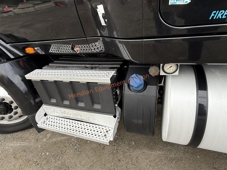 2017-international-prostar-image-48