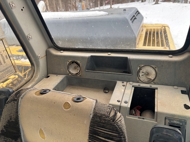 #2283-•-kobelco-sk-220-mark-iv-excavator-image-52