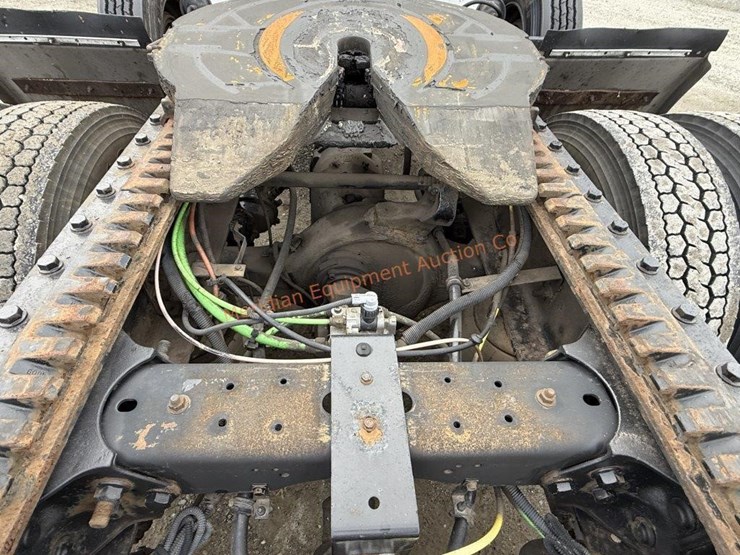 2017-international-prostar-image-41