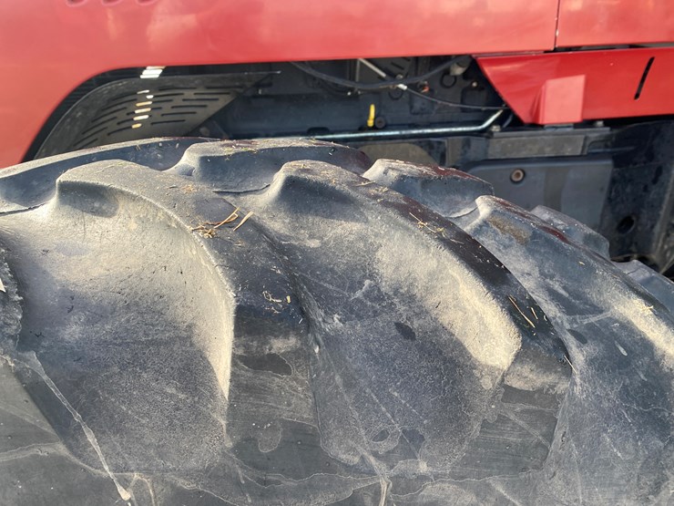 #125-•-2001-case-mx200-magnum-tractor-(colfax,-wi)-image-18