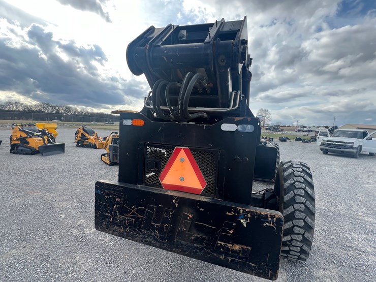 lull-644b-42-image-15