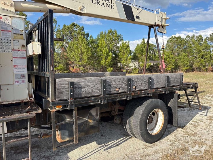 2003-international-durastar-4300-image-31