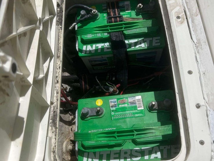 1991-25ft-wellcraft-250-sportsman-boat-and-2008-t/a-boat-trailer.-image-26