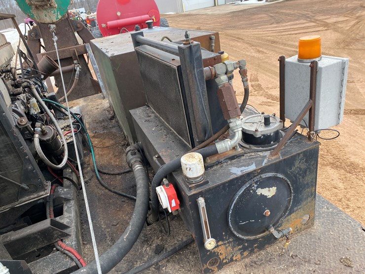 #400-•-1988-freightliner-boom-pump-truck-(has-wi-title)-(arpin,-wi)-image-54