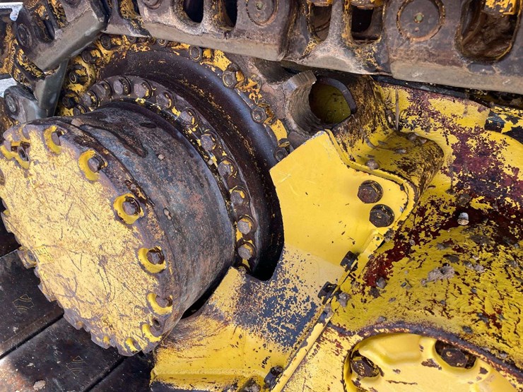 2022-komatsu-d51pxi-image-16