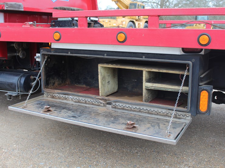 2007-ford-f650-image-6