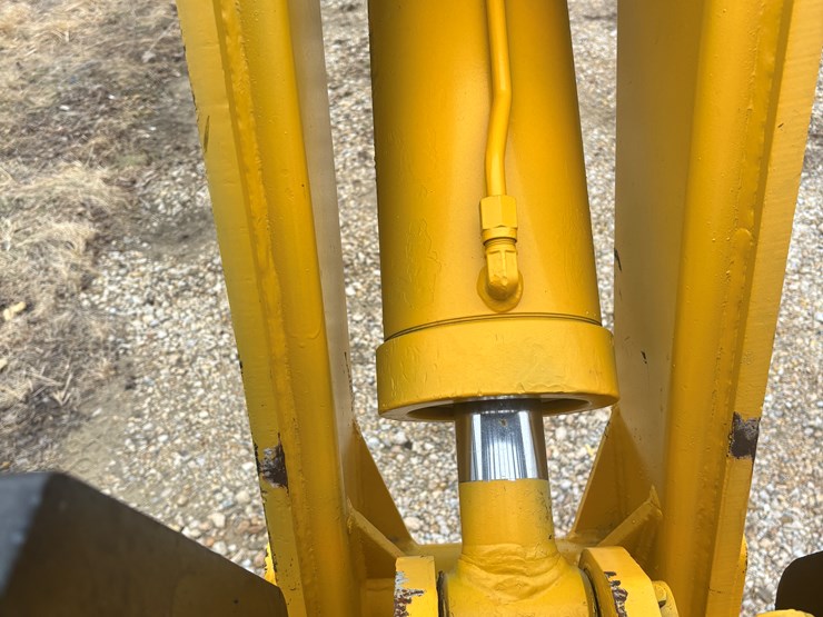 #2310-•-2004-gehl-rs8-telehandler-image-40