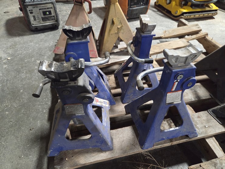 #5432-•-(8)-jack-stands-image-2