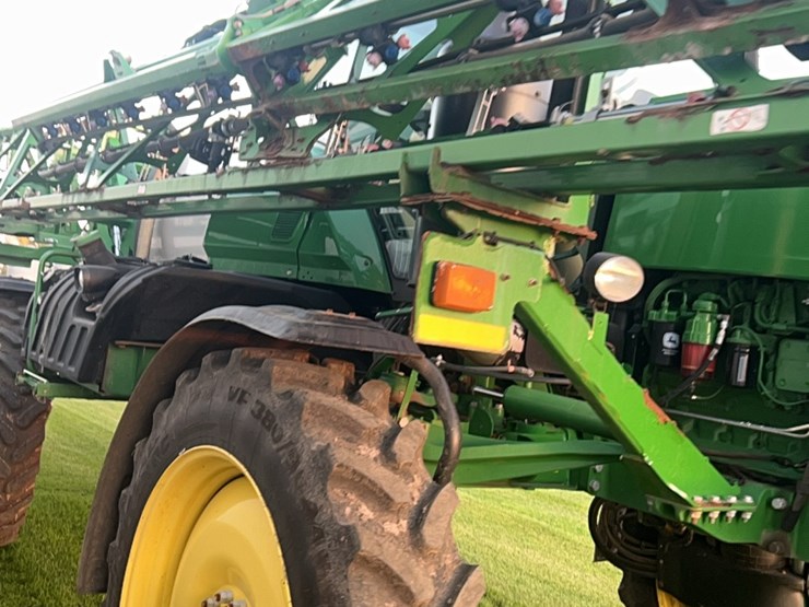 2014-john-deere-r4030-image-168