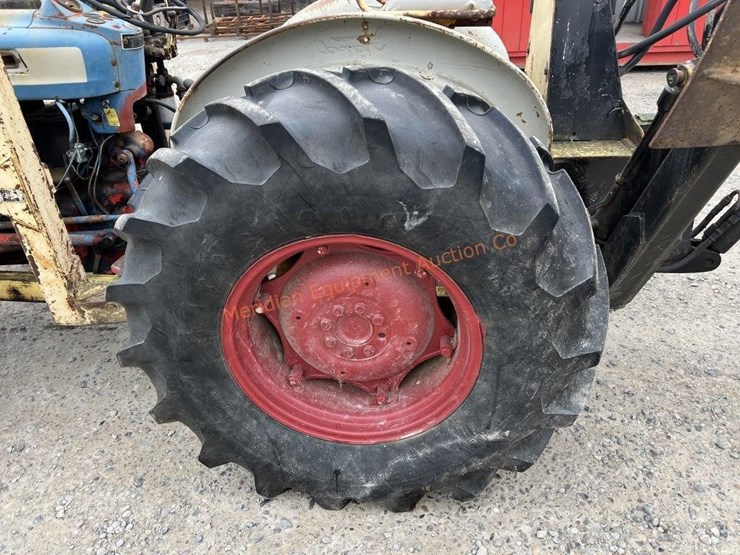 ford-tractor-image-8