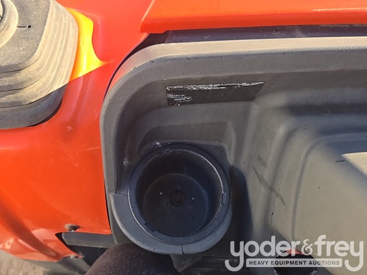 2012-kubota-rtv1140cpx-image-37