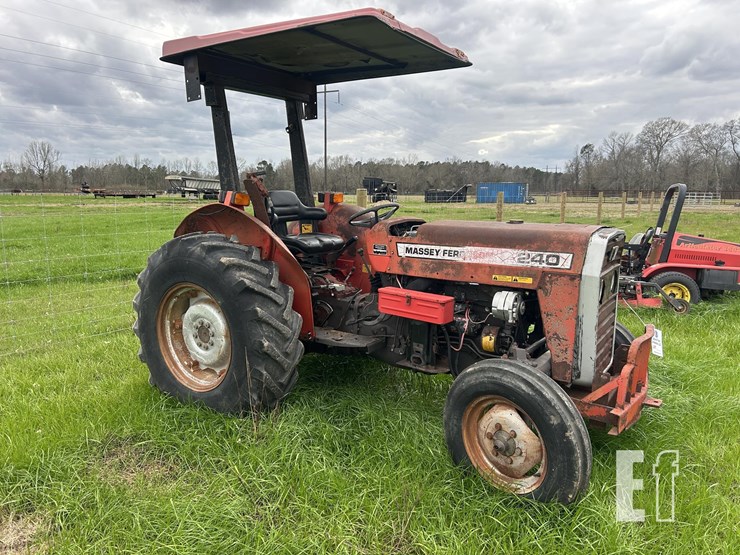 massey-ferguson-240-image-3