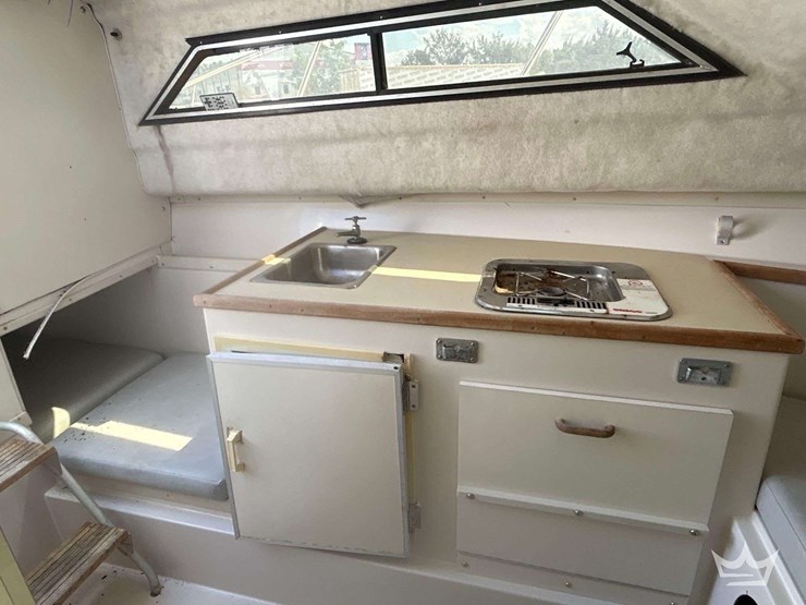 1991-25ft-wellcraft-250-sportsman-boat-and-2008-t/a-boat-trailer.-image-33