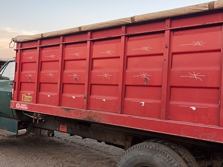 1975-chevrolet-c60-image-52