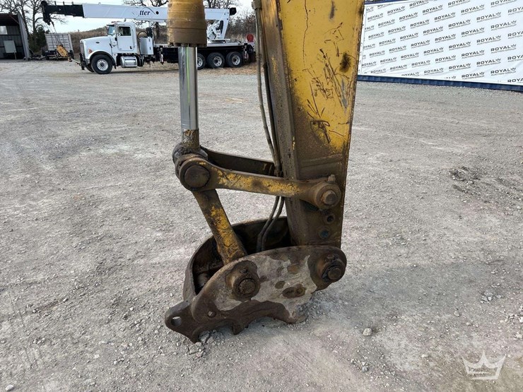 2012-komatsu-pc200-lc-8-image-23