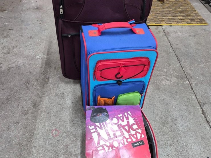 luggage,-karaoke-machine-image-2