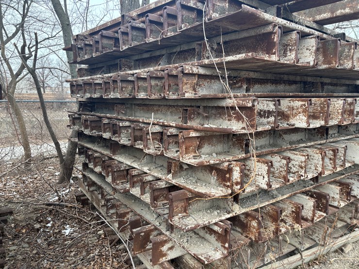 #2264-•-approx.-8"-concrete-forms-image-2