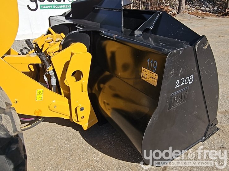 2026-caterpillar-930-image-11