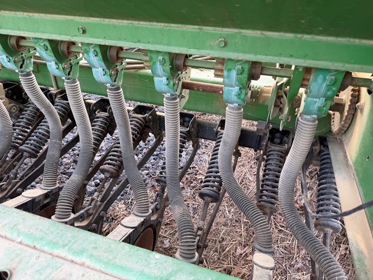 john-deere-35-image-42