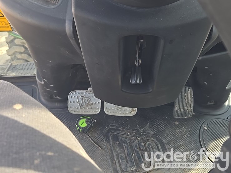 2017-jcb-3cx-image-99