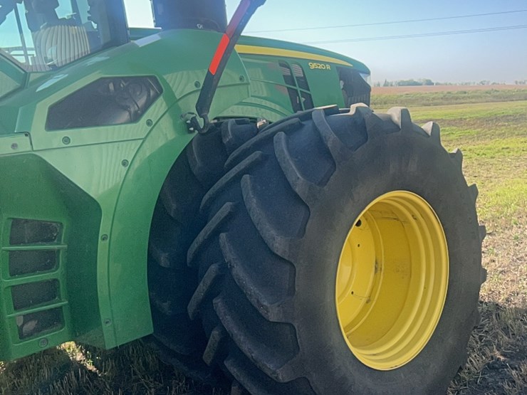 2016-john-deere-9520r-image-44