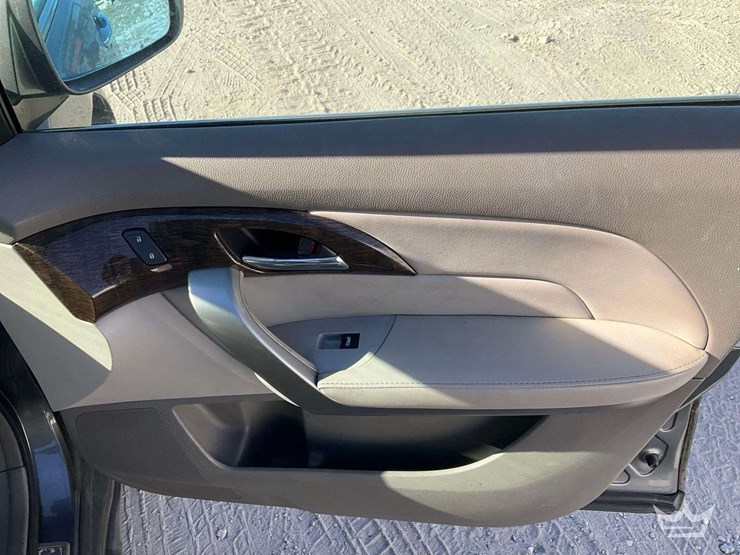 2010-acura-mdx-image-28