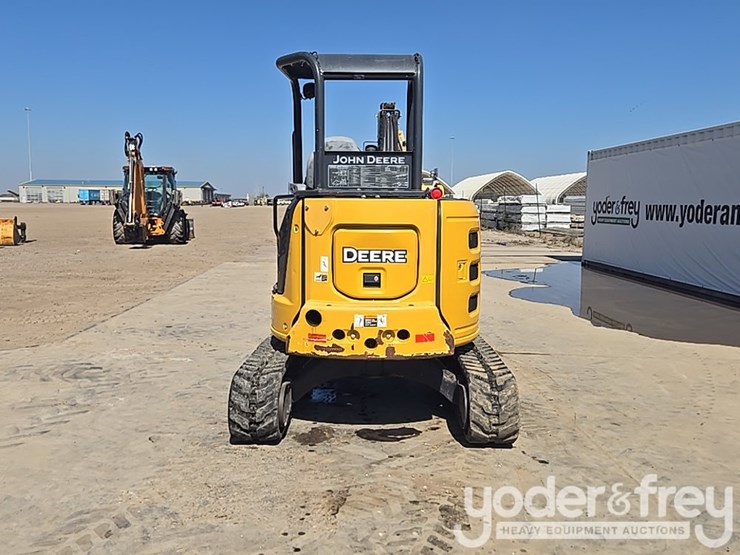 2020-deere-35g-image-4