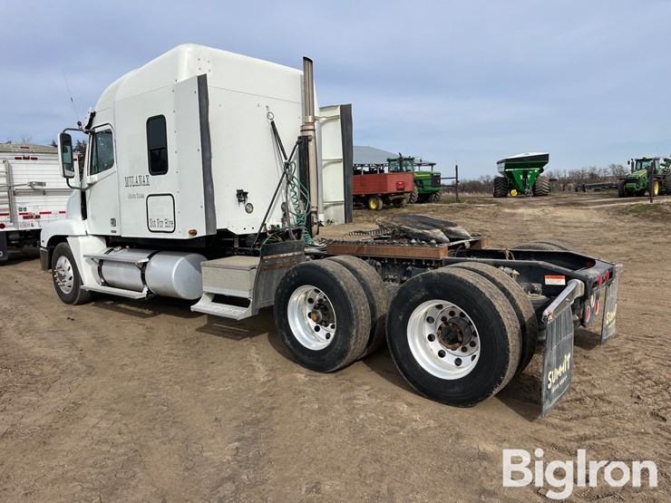 2006-freightliner-century-classic-cst120-t/a-truck-tractor-image-7