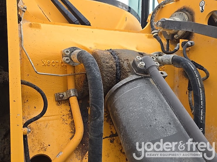 2021-volvo-l90h-image-39