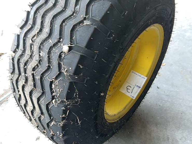 brand-new-john-deere-air-seeder-tire-and-rim,-size-is-140/55/r18-￼-image-16