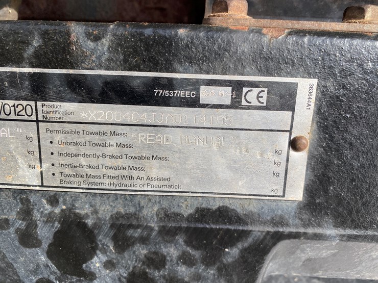 #125-•-2001-case-mx200-magnum-tractor-(colfax,-wi)-image-38