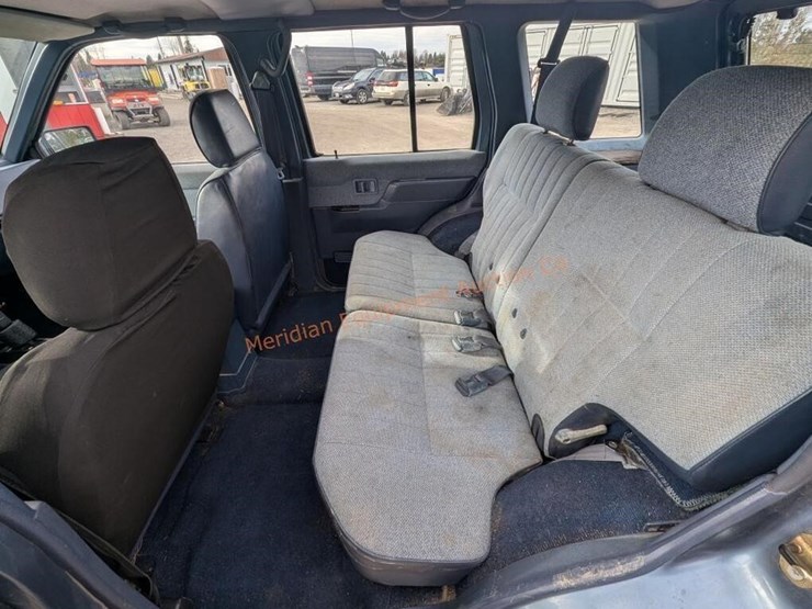 1990-nissan-pathfinder-image-11