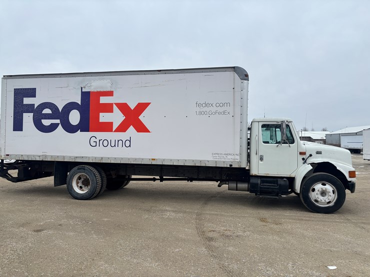 2000-international-4700-image-4