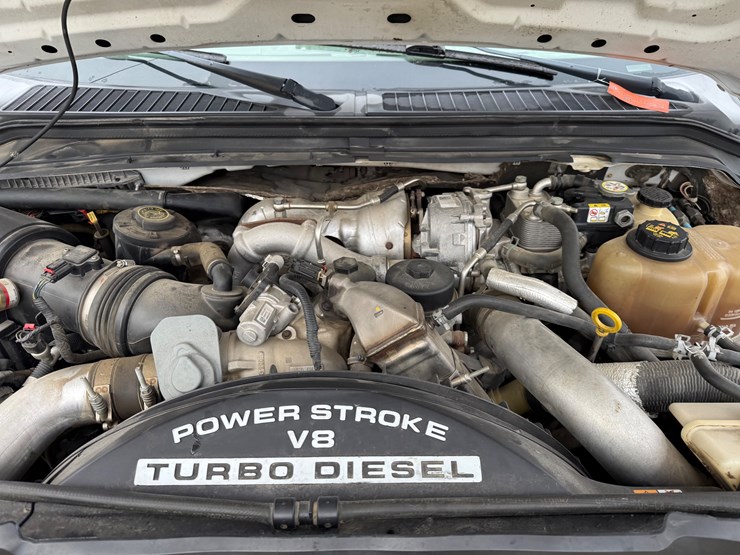 2009-ford-f550-image-31