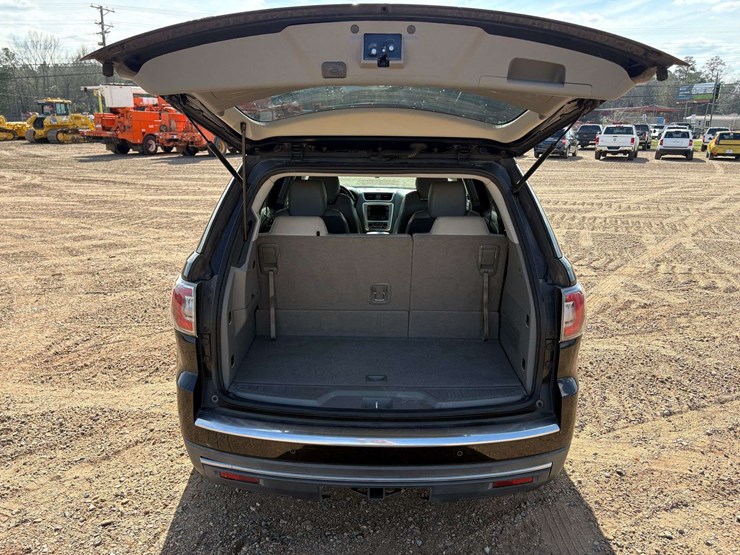 2016-gmc-acadia-slt-image-7