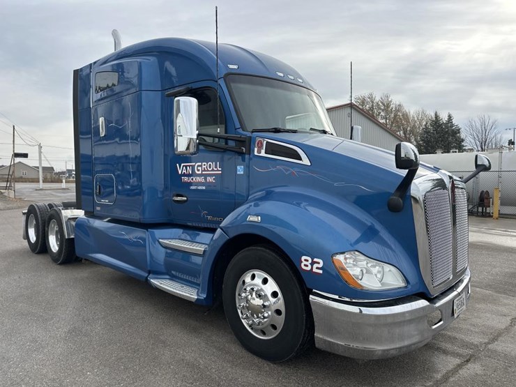 2020-kenworth-t680-image-7