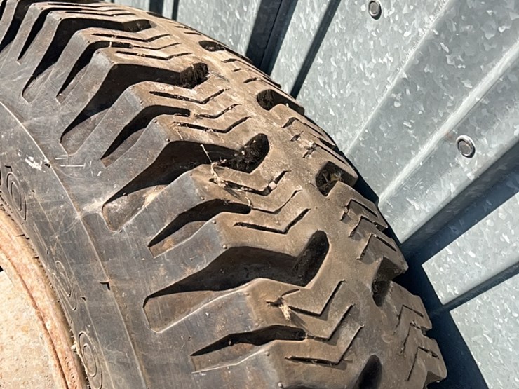 excellent-spare-tire-for-semi-10.0-0–20,-aired-up-and-ready-to-go-image-6