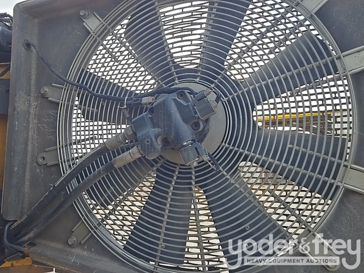 2018-deere-460e-image-60